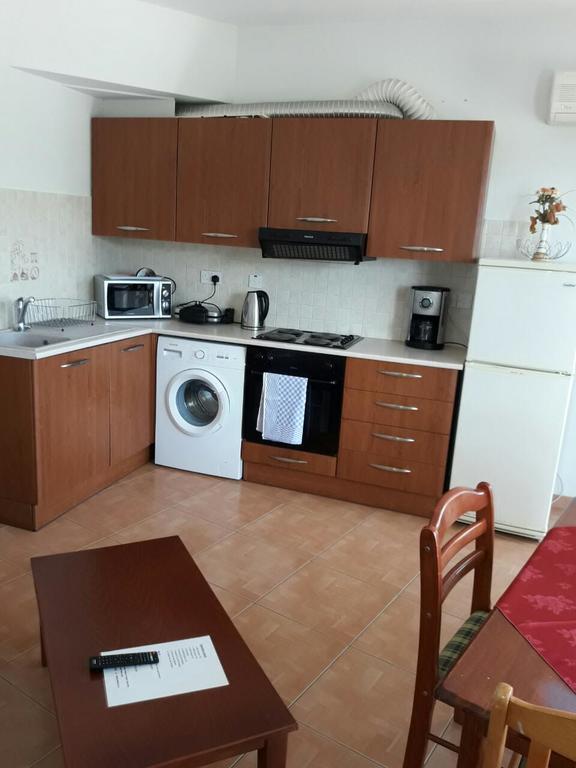 Yialos Apartments ปิสซูรี ภายนอก รูปภาพ