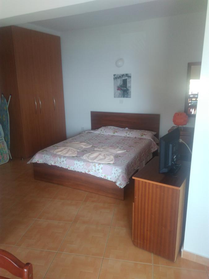 Yialos Apartments ปิสซูรี ภายนอก รูปภาพ
